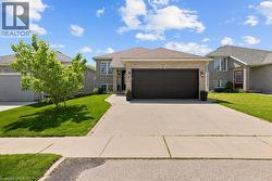 19 BREWSTER Way Brantford, ON N3T 6N2