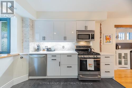 Open kitchen with plenty of natural light - 442 Victoria Street, London East (East B), ON 