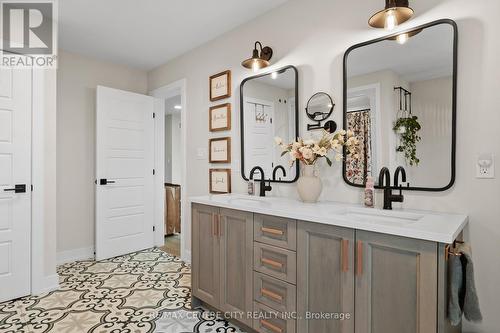 Ensuite Offers Double Sinks - 76 Styles Drive, St. Thomas, ON - Indoor Photo Showing Other Room