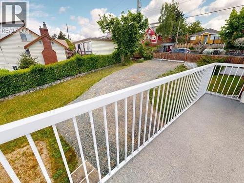 4439 Omineca Ave, Powell River, BC - Outdoor