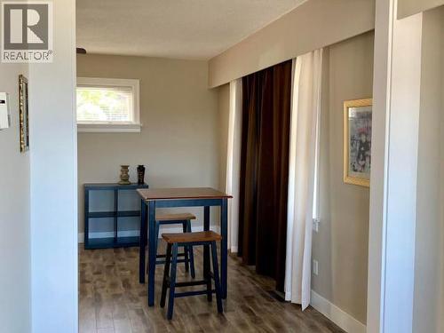 4439 Omineca Ave, Powell River, BC - Indoor