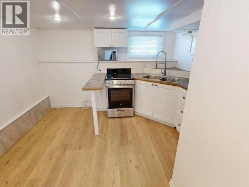 4439 Omineca Ave, Powell River, BC - Indoor Photo Showing Kitchen With Double Sink