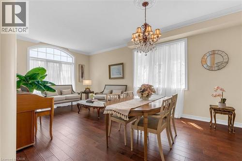 Open-concept living and dining area great for entertaining - 16 Westridge Drive, Hamilton, ON - Indoor Photo Showing Other Room