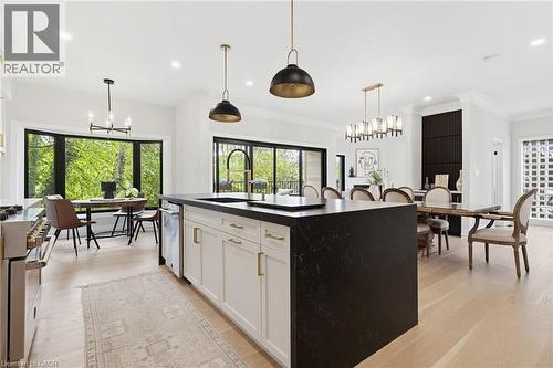 28 Undercliffe Avenue, Hamilton, ON - Indoor