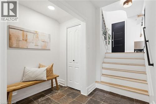 28 Undercliffe Avenue, Hamilton, ON - Indoor Photo Showing Other Room