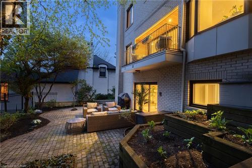 28 Undercliffe Avenue, Hamilton, ON - Outdoor With Exterior