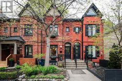 14 AUSTIN AVENUE Toronto, ON M4M 1V6
