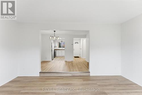 15 - 151 Linwell Road, St. Catharines (Lakeport), ON - Indoor Photo Showing Other Room