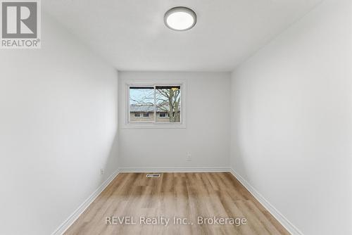 15 - 151 Linwell Road, St. Catharines (Lakeport), ON - Indoor Photo Showing Other Room