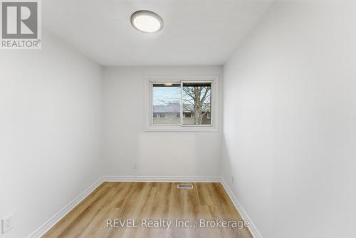 15 - 151 Linwell Road, St. Catharines (Lakeport), ON - Indoor Photo Showing Other Room