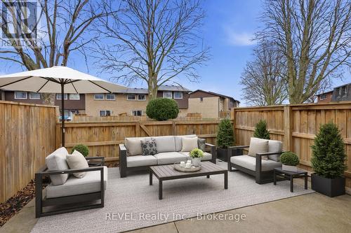 15 - 151 Linwell Road, St. Catharines (Lakeport), ON - Outdoor