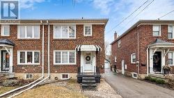 39 BRENTCLIFFE ROAD Toronto, ON M4G 3Y4