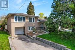 30 FOXWARREN DRIVE Toronto, ON M2K 1L3