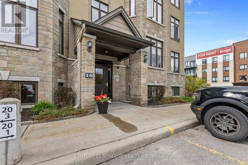 7 - 10 PRESTIGE CIRCLE  Ottawa, ON K4A 0W9