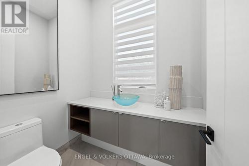 620 Rowanwood Avenue, Ottawa, ON - Indoor Photo Showing Bathroom