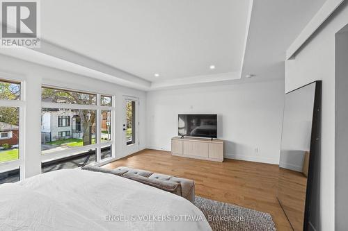 620 Rowanwood Avenue, Ottawa, ON - Indoor Photo Showing Living Room