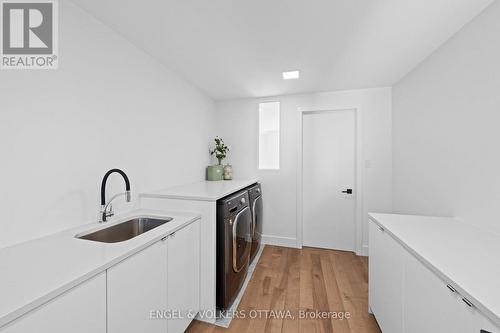 620 Rowanwood Avenue, Ottawa, ON - Indoor Photo Showing Laundry Room