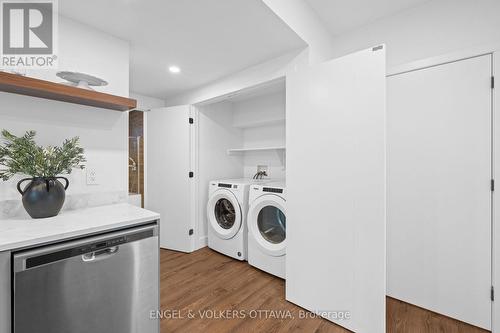 620 Rowanwood Avenue, Ottawa, ON - Indoor Photo Showing Laundry Room