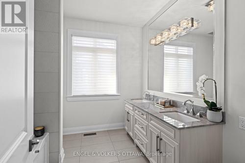 Full Bath Main Level - 1457 Waters Edge Way, Ottawa, ON - Indoor Photo Showing Bathroom