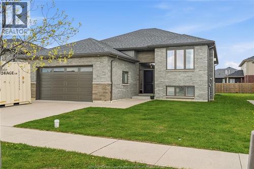 98 PETER AVENUE  Leamington, ON N8H 0E7