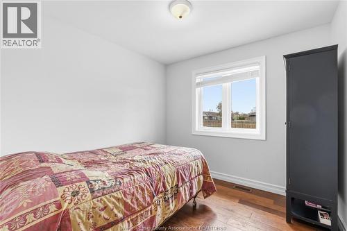 98 Peter Avenue, Leamington, ON - Indoor Photo Showing Bedroom