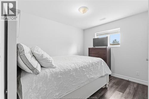 98 Peter Avenue, Leamington, ON - Indoor Photo Showing Bedroom