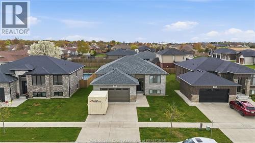 98 Peter Avenue, Leamington, ON - Outdoor