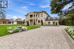 256 PATRICIA DRIVE King, ON L7B 1H3