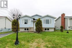 93 Convent Lane Torbay, NL A1K 1B5
