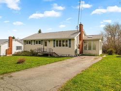 17 Ellen Drive  Dartmouth, NS B2W 2J7
