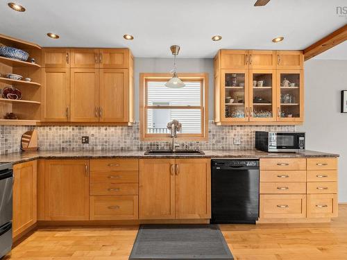 6 Castleton Crescent, Dartmouth, NS 