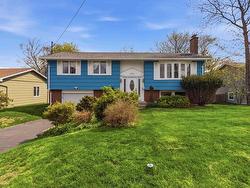 107 Flamingo Drive  Rockingham, NS B3M 1T2