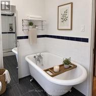 Virtually staged - 