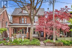 49 RAVINA CRESCENT Toronto, ON M4J 3L9