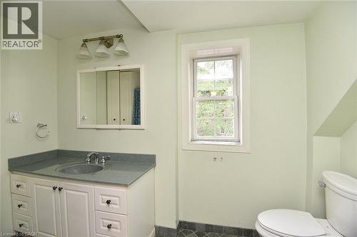 128 Hess Street S, Hamilton, ON - Indoor Photo Showing Bathroom