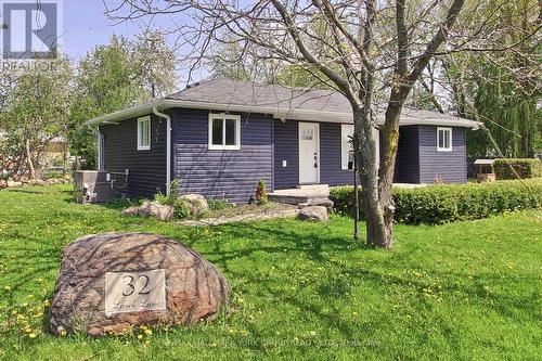 32 LARCH LANE  Georgina, ON L0E 1N0