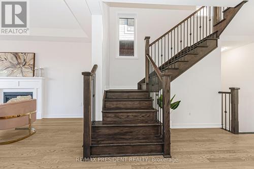39 Henshaw Drive, Erin, ON - Indoor Photo Showing Other Room