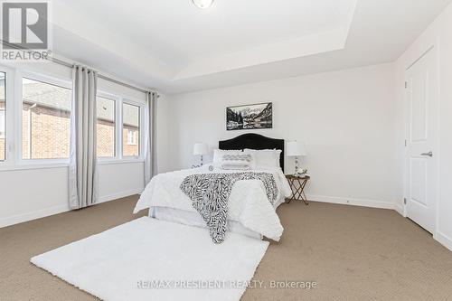 39 Henshaw Drive, Erin, ON - Indoor Photo Showing Bedroom