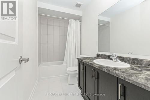 39 Henshaw Drive, Erin, ON - Indoor Photo Showing Bathroom