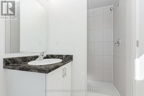 39 Henshaw Drive, Erin, ON - Indoor Photo Showing Bathroom