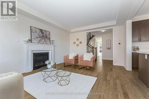 39 Henshaw Drive, Erin, ON - Indoor Photo Showing Living Room With Fireplace