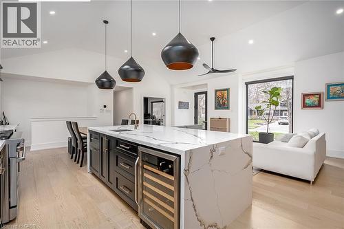 327 Goodram Drive, Burlington, ON - Indoor