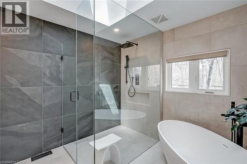 327 Goodram Drive, Burlington, ON - Indoor Photo Showing Bathroom