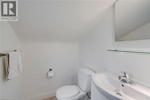 327 Goodram Drive, Burlington, ON - Indoor Photo Showing Bathroom