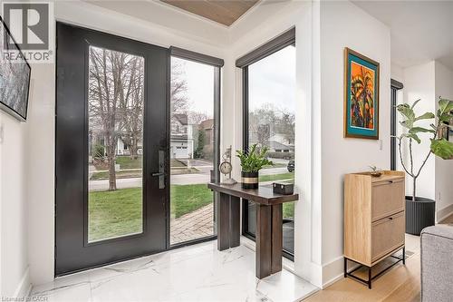327 Goodram Drive, Burlington, ON - Indoor Photo Showing Other Room