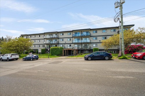 #112-218 Bayview Ave, Ladysmith, BC - Outdoor With Facade