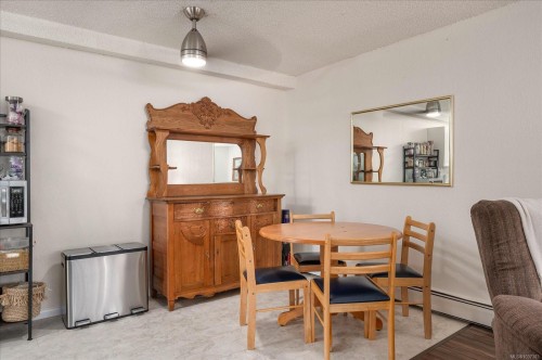 #112-218 Bayview Ave, Ladysmith, BC - Indoor Photo Showing Dining Room
