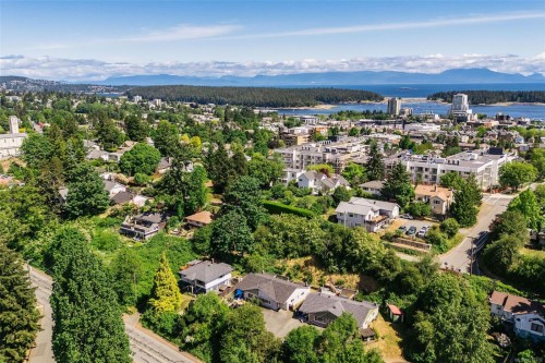 388 Pine St, Nanaimo, BC - Outdoor With View