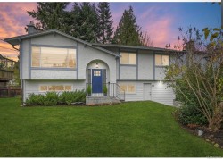 78 Rod & Gun Rd Courtenay, BC V9N 3M9