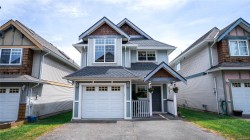 #5-921 Colville Rd Esquimalt, BC V9A 4P4